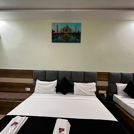 Taj Nice Point Manage By Taj Sunrise Group 阿格拉 外观 照片