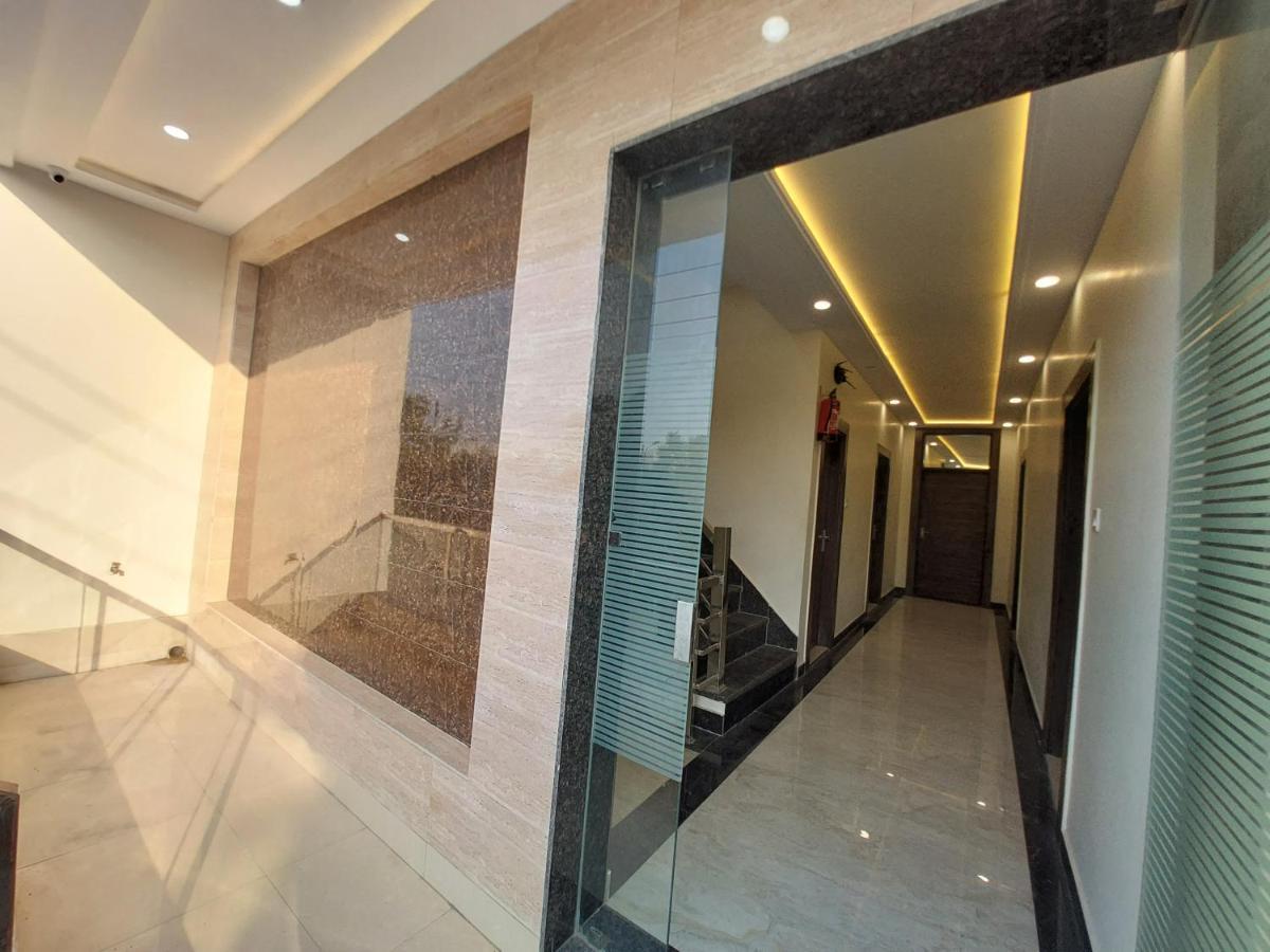 Taj Nice Point Manage By Taj Sunrise Group 阿格拉 外观 照片