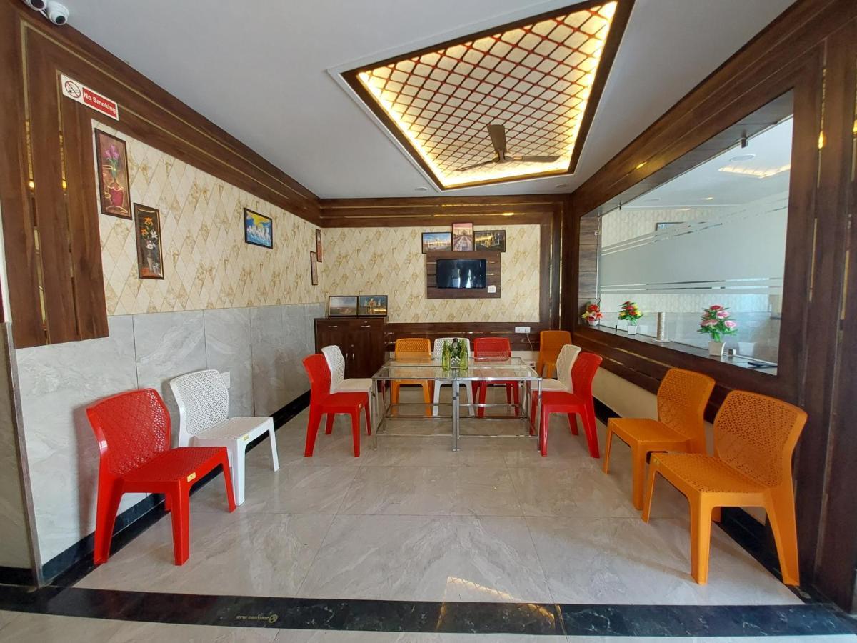 Taj Nice Point Manage By Taj Sunrise Group 阿格拉 外观 照片