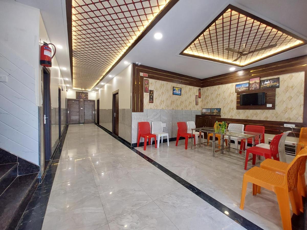 Taj Nice Point Manage By Taj Sunrise Group 阿格拉 外观 照片