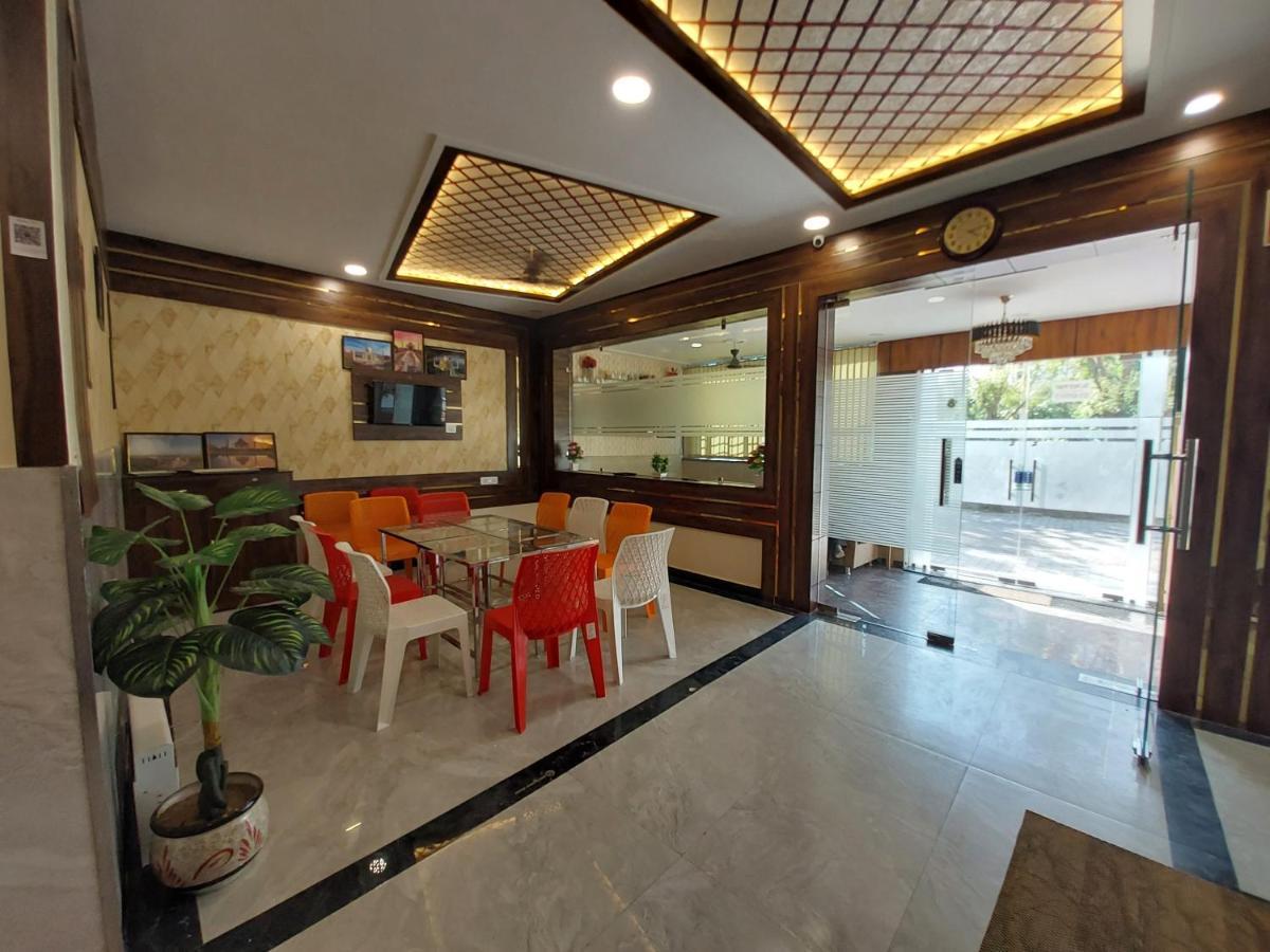 Taj Nice Point Manage By Taj Sunrise Group 阿格拉 外观 照片