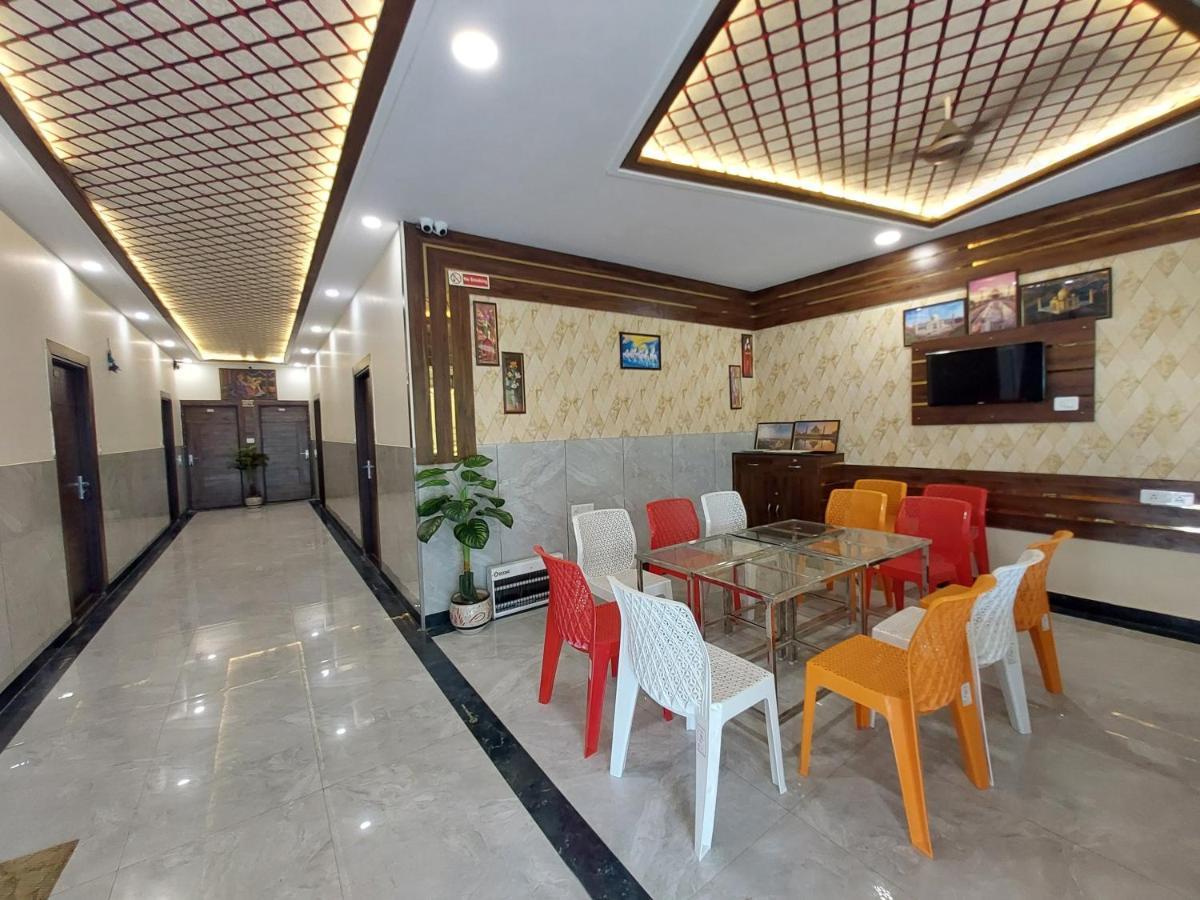 Taj Nice Point Manage By Taj Sunrise Group 阿格拉 外观 照片