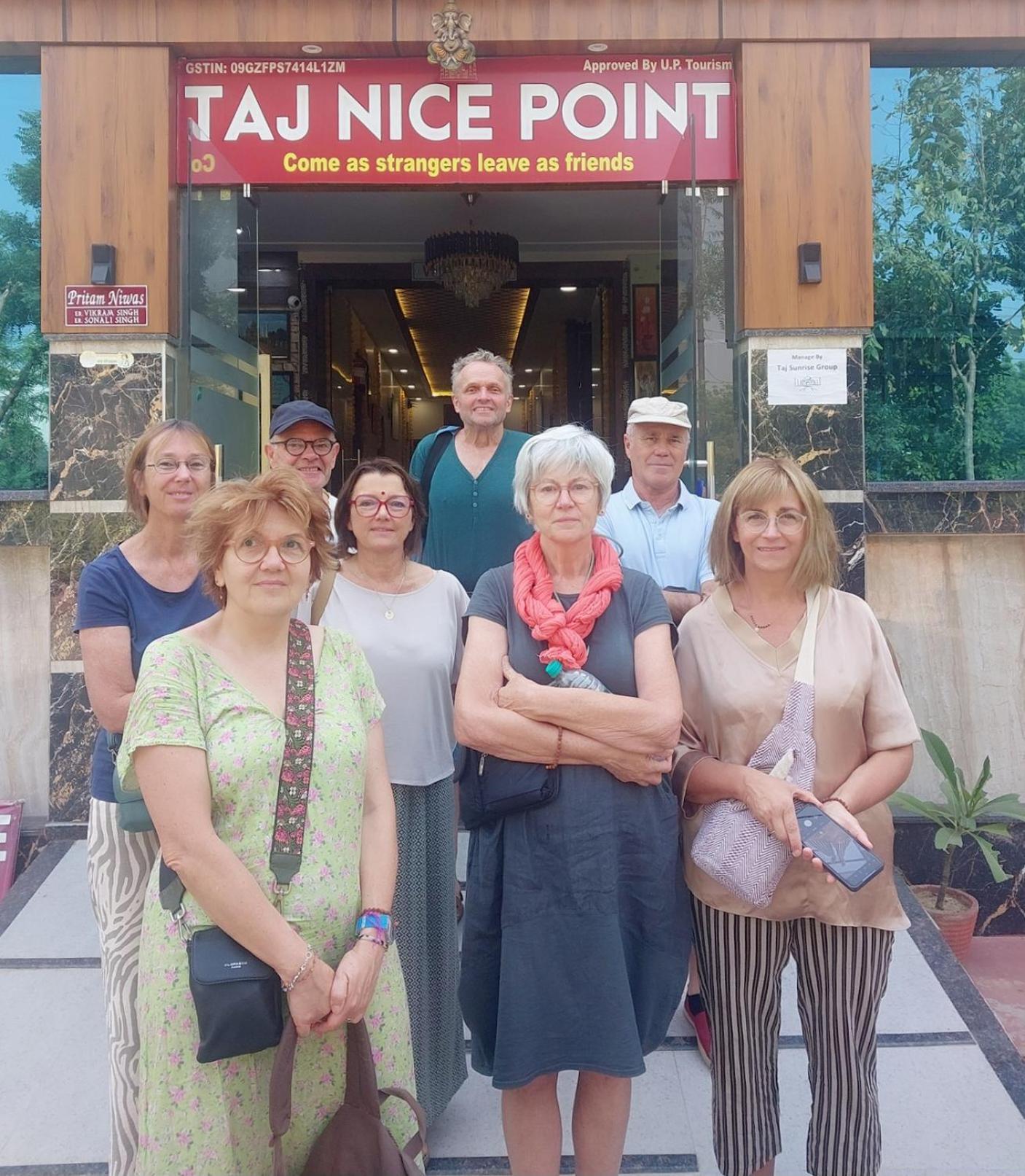 Taj Nice Point Manage By Taj Sunrise Group 阿格拉 外观 照片