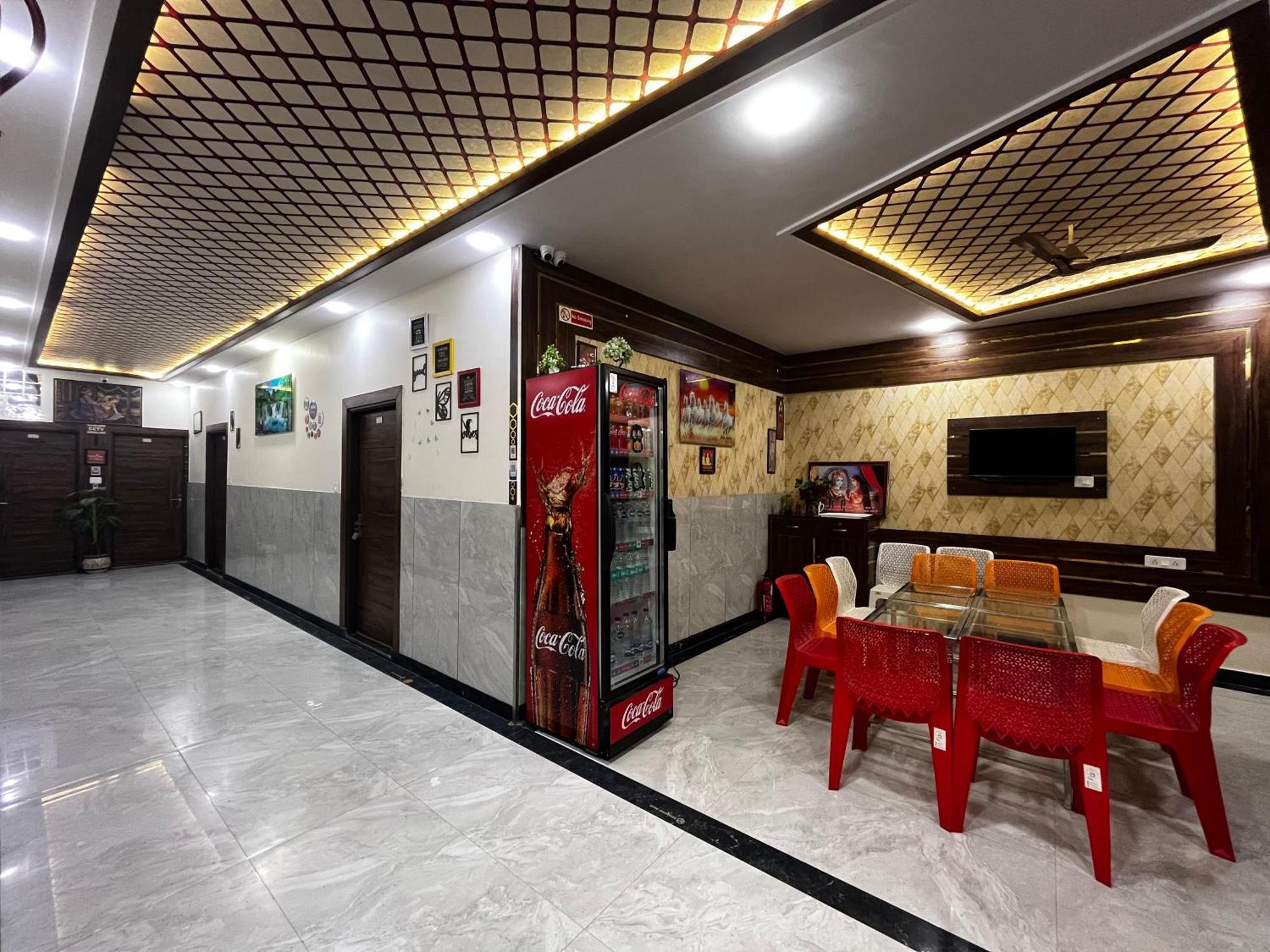 Taj Nice Point Manage By Taj Sunrise Group 阿格拉 外观 照片
