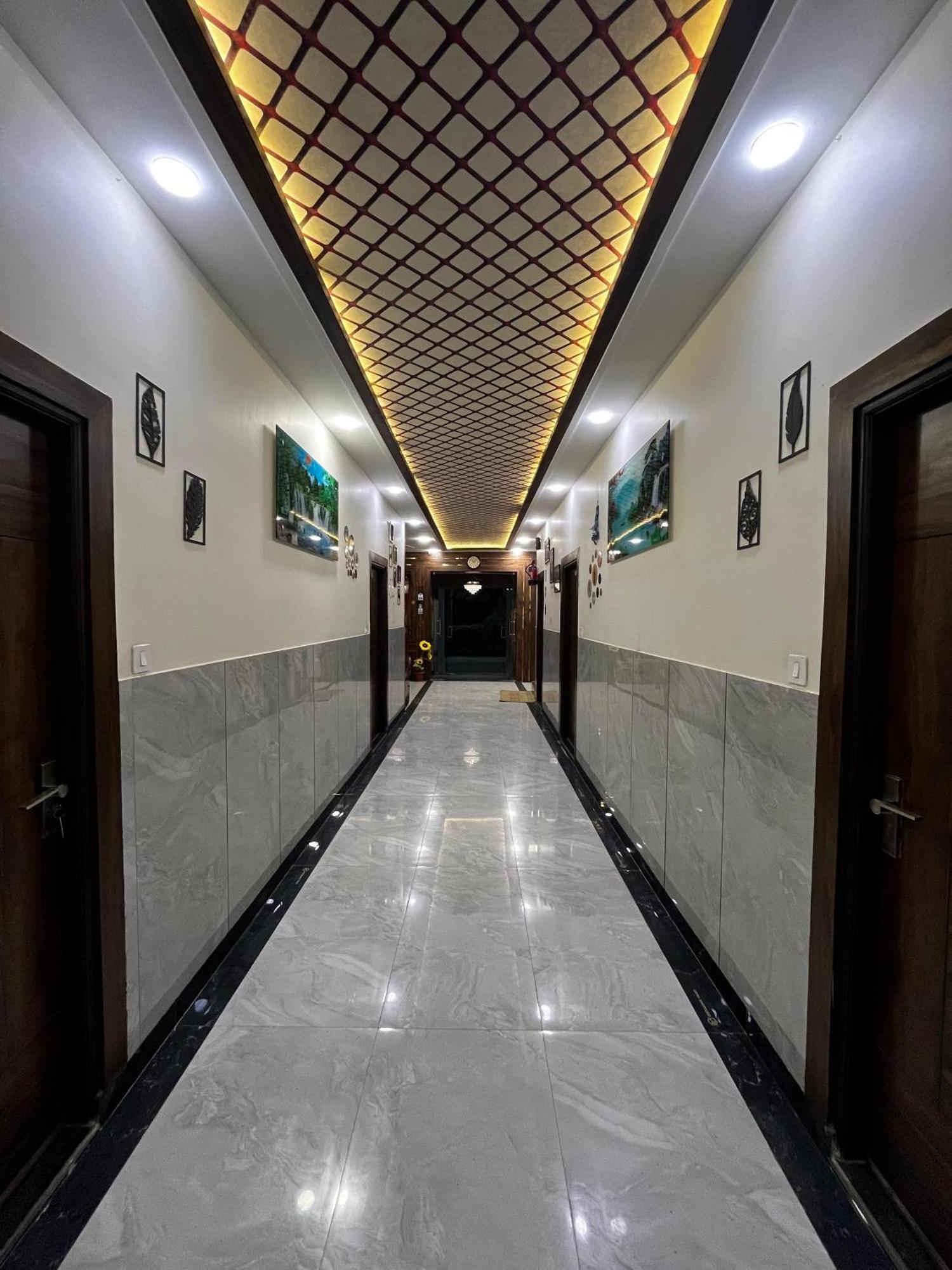 Taj Nice Point Manage By Taj Sunrise Group 阿格拉 外观 照片