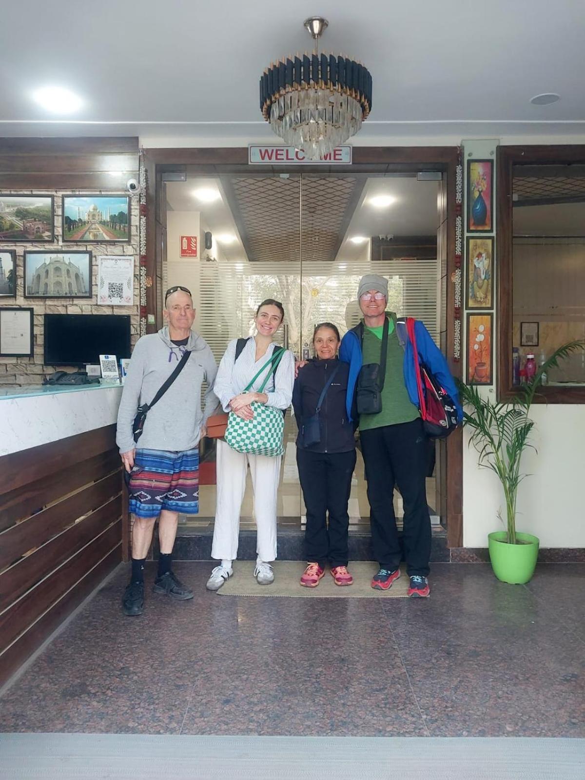 Taj Nice Point Manage By Taj Sunrise Group 阿格拉 外观 照片