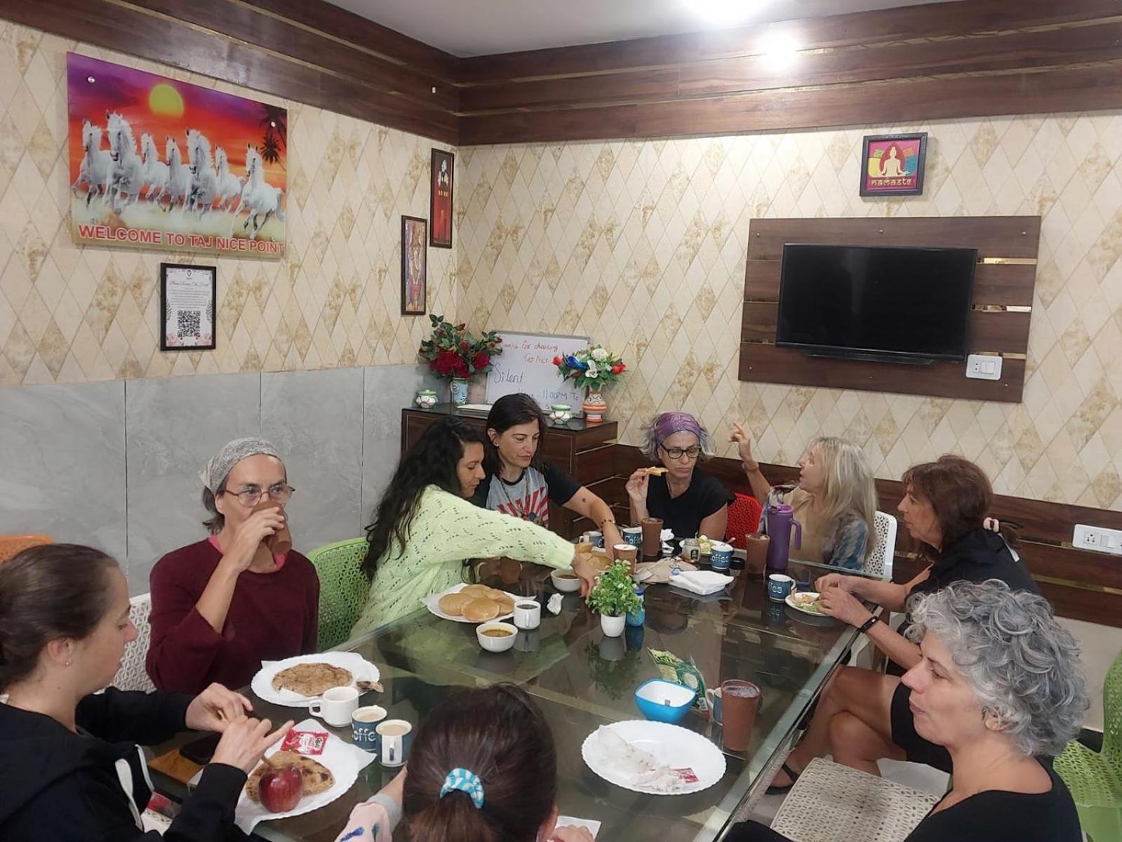 Taj Nice Point Manage By Taj Sunrise Group 阿格拉 外观 照片