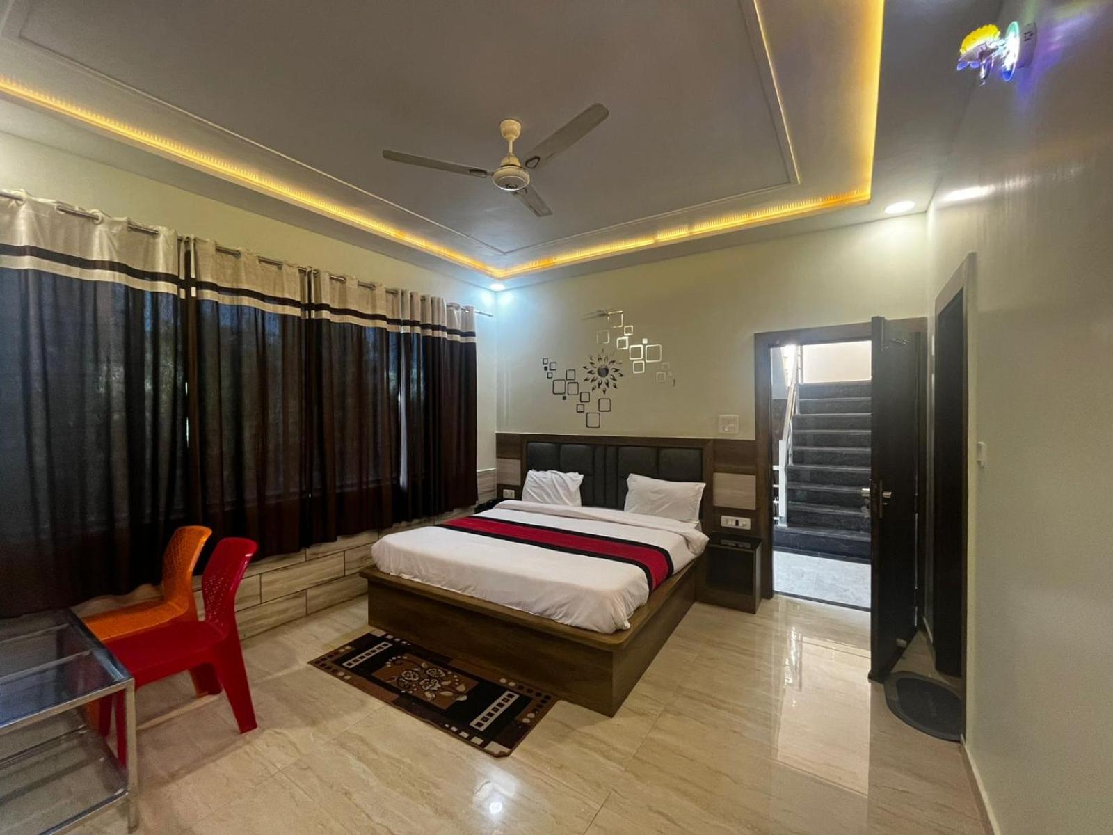 Taj Nice Point Manage By Taj Sunrise Group 阿格拉 外观 照片